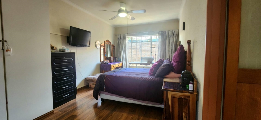 3 Bedroom Property for Sale in New Redruth Gauteng