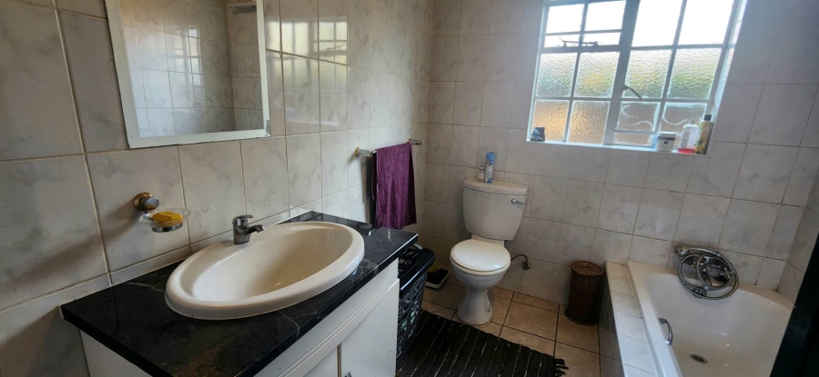 3 Bedroom Property for Sale in New Redruth Gauteng