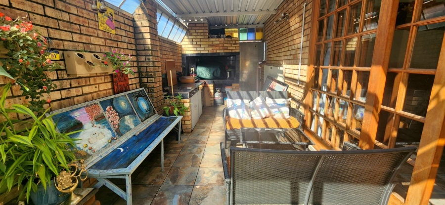 3 Bedroom Property for Sale in New Redruth Gauteng