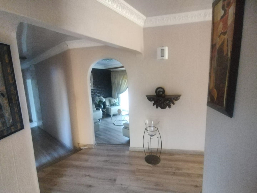 To Let 3 Bedroom Property for Rent in Brackenhurst Gauteng