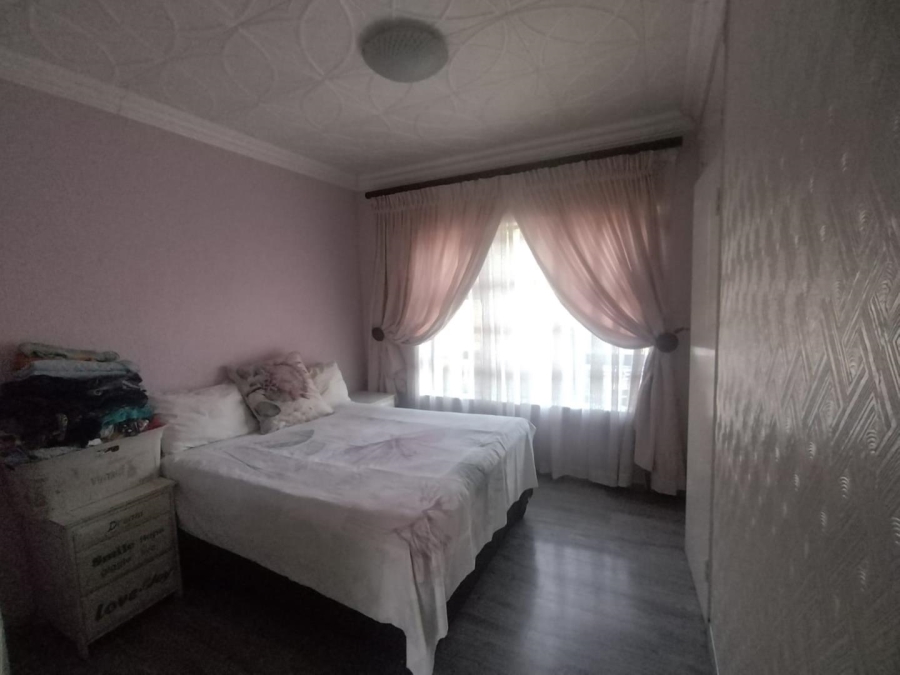 To Let 3 Bedroom Property for Rent in Brackenhurst Gauteng