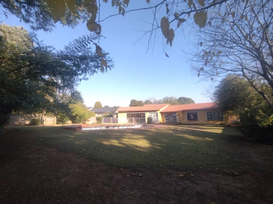 To Let 3 Bedroom Property for Rent in Brackenhurst Gauteng