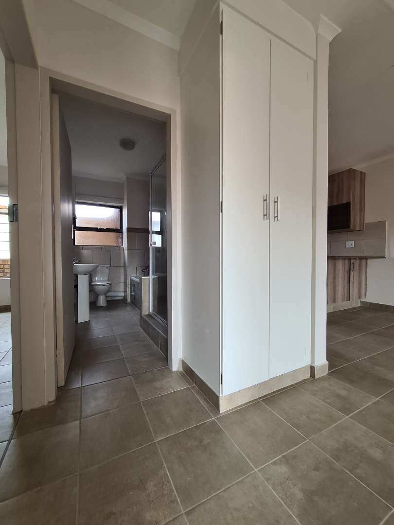 2 Bedroom Property for Sale in Wierdapark Gauteng