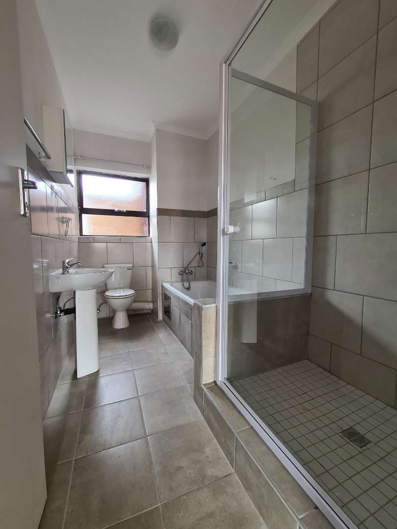 2 Bedroom Property for Sale in Wierdapark Gauteng