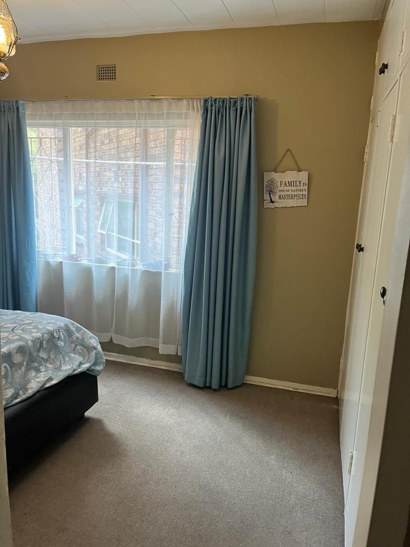 3 Bedroom Property for Sale in South Crest Gauteng