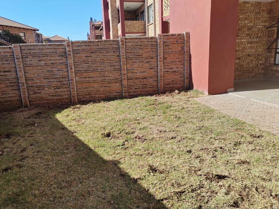 2 Bedroom Property for Sale in Wierdapark Gauteng