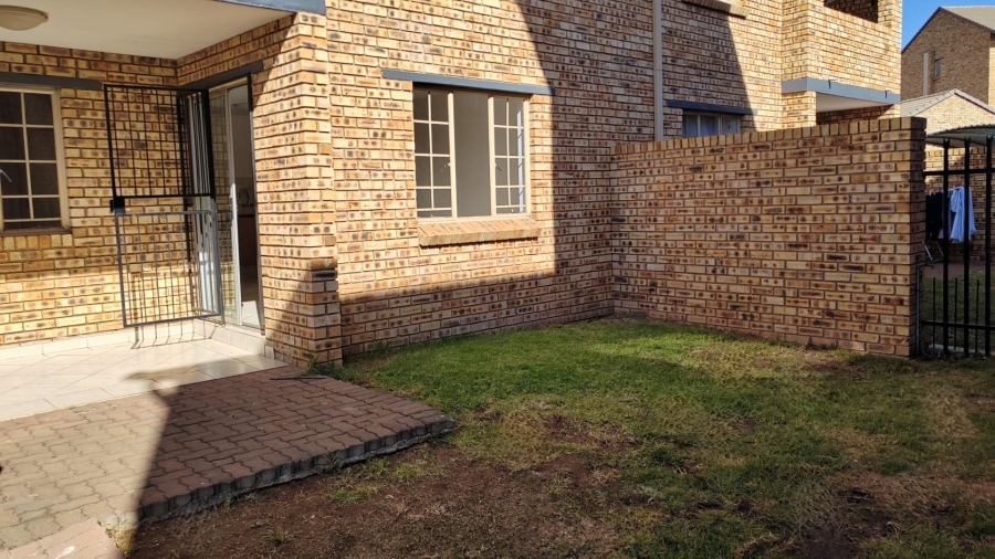 To Let 2 Bedroom Property for Rent in Celtisdal Gauteng
