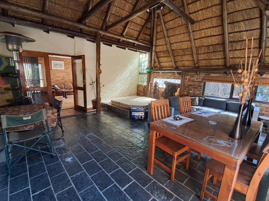3 Bedroom Property for Sale in Brackendowns Gauteng