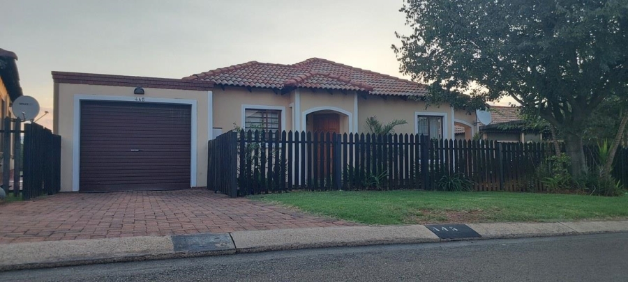 3 Bedroom Property for Sale in Albertsdal Gauteng