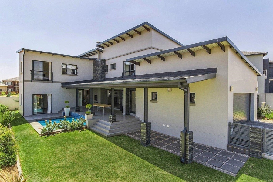 4 Bedroom Property for Sale in Waterfall Country Village Gauteng