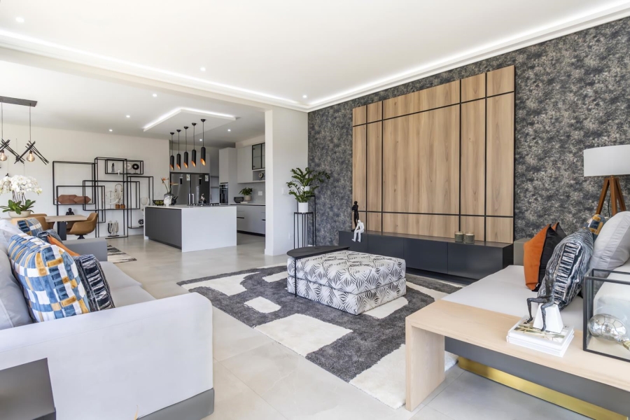 4 Bedroom Property for Sale in Helderfontein Estate Gauteng