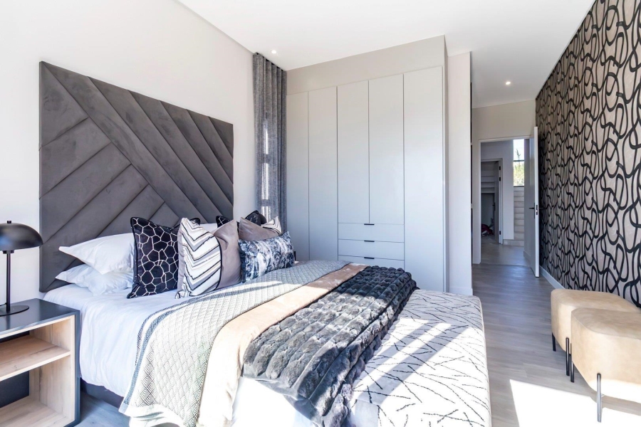 4 Bedroom Property for Sale in Helderfontein Estate Gauteng