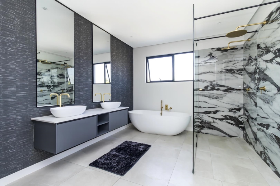 4 Bedroom Property for Sale in Helderfontein Estate Gauteng