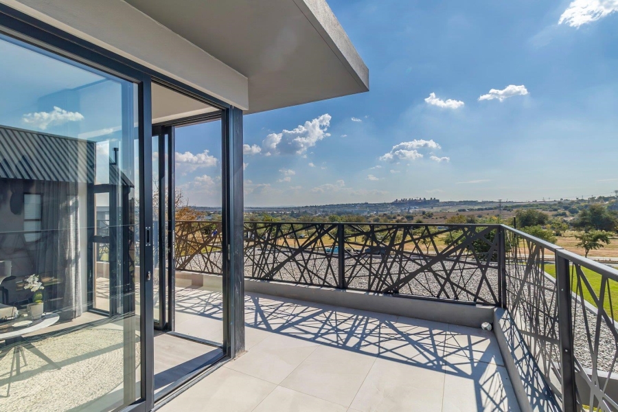 4 Bedroom Property for Sale in Helderfontein Estate Gauteng