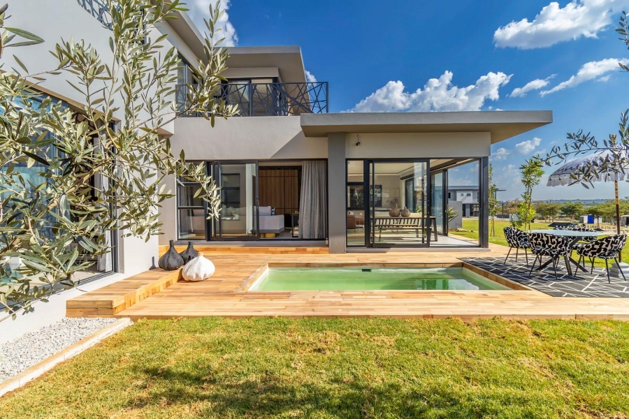 4 Bedroom Property for Sale in Helderfontein Estate Gauteng