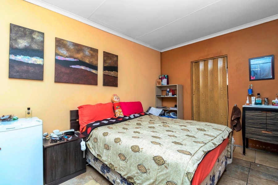 24 Bedroom Property for Sale in Halfway House Gauteng