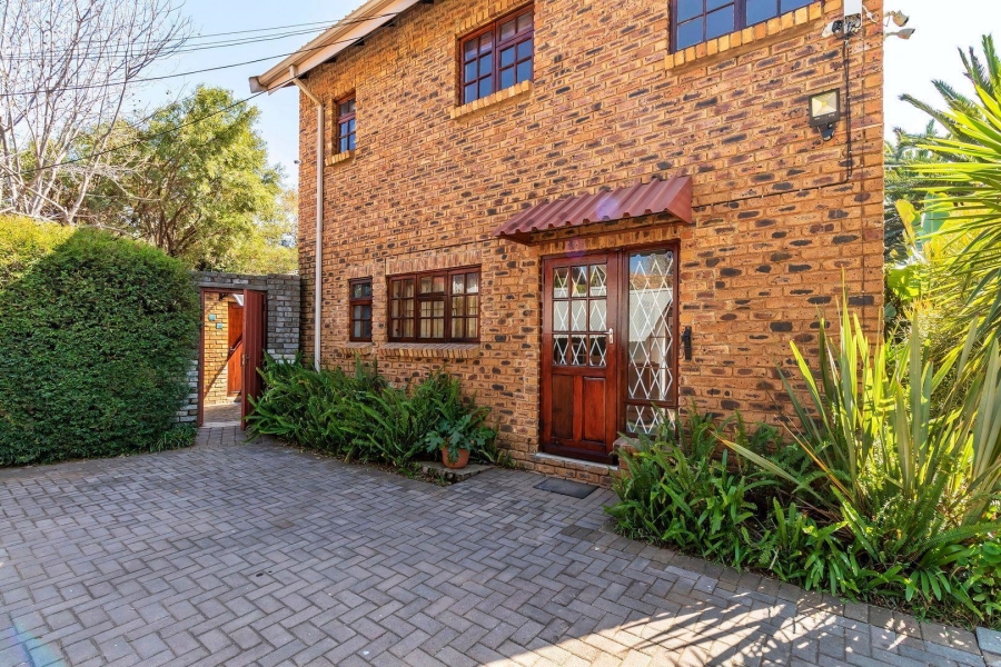 24 Bedroom Property for Sale in Halfway House Gauteng