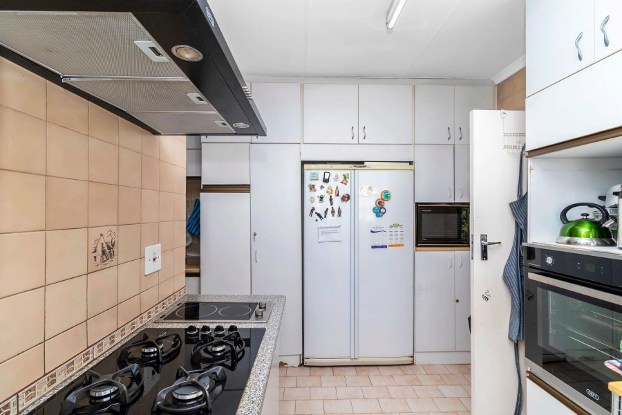 24 Bedroom Property for Sale in Halfway House Gauteng