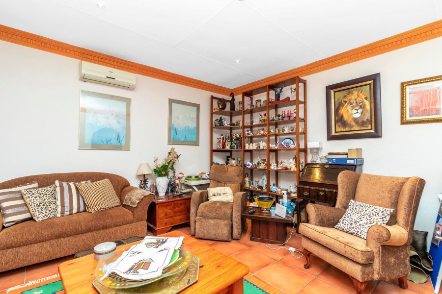 24 Bedroom Property for Sale in Halfway House Gauteng
