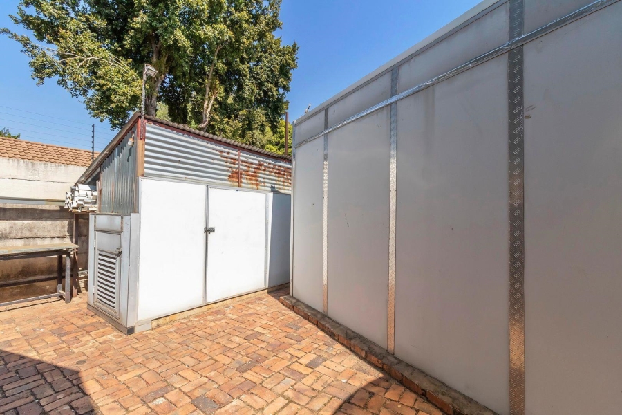 24 Bedroom Property for Sale in Halfway House Gauteng
