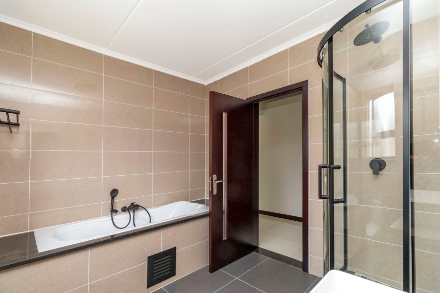 3 Bedroom Property for Sale in Carlswald Gauteng