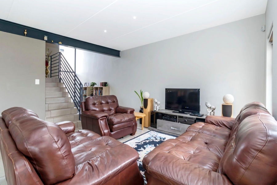 3 Bedroom Property for Sale in Crowthorne AH Gauteng