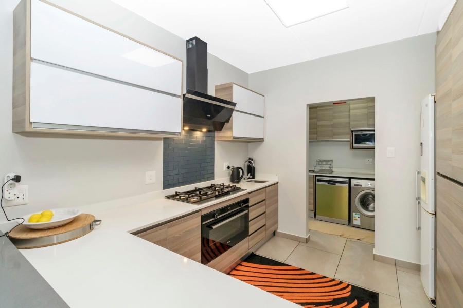 3 Bedroom Property for Sale in Crowthorne AH Gauteng