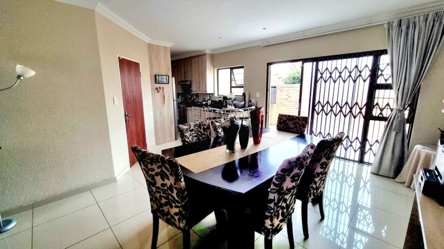 3 Bedroom Property for Sale in New Redruth Gauteng