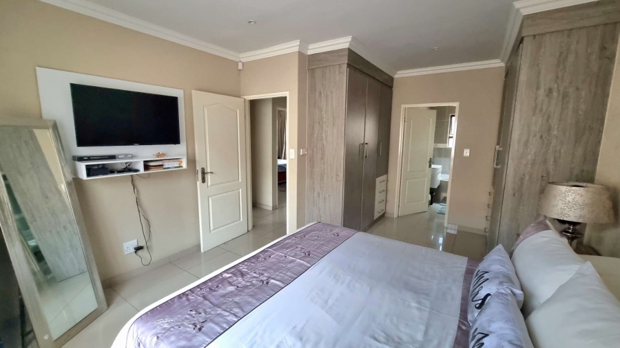 3 Bedroom Property for Sale in New Redruth Gauteng