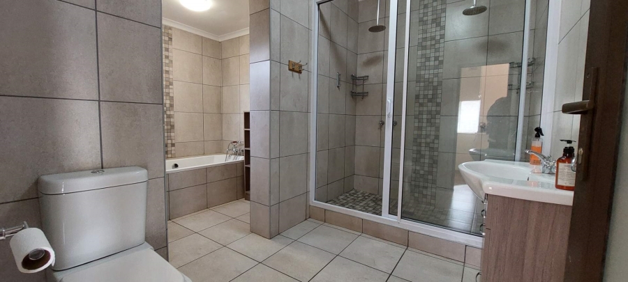 4 Bedroom Property for Sale in Albemarle Gauteng