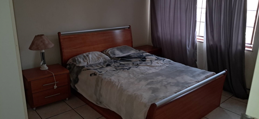 6 Bedroom Property for Sale in Vlakplaats Gauteng