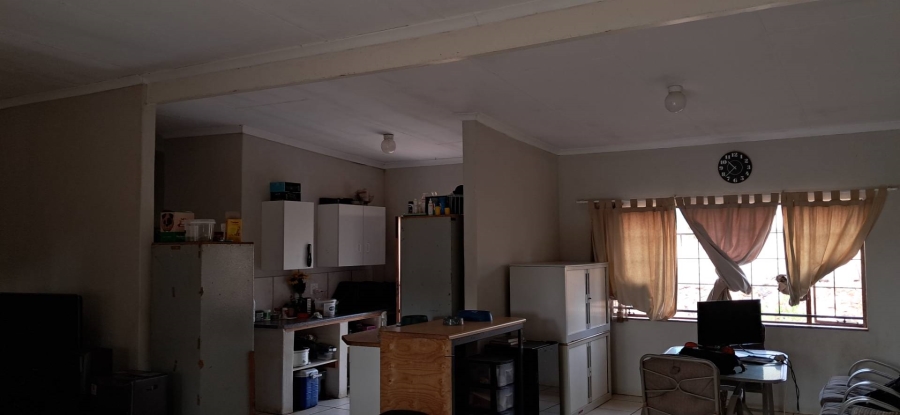 6 Bedroom Property for Sale in Vlakplaats Gauteng