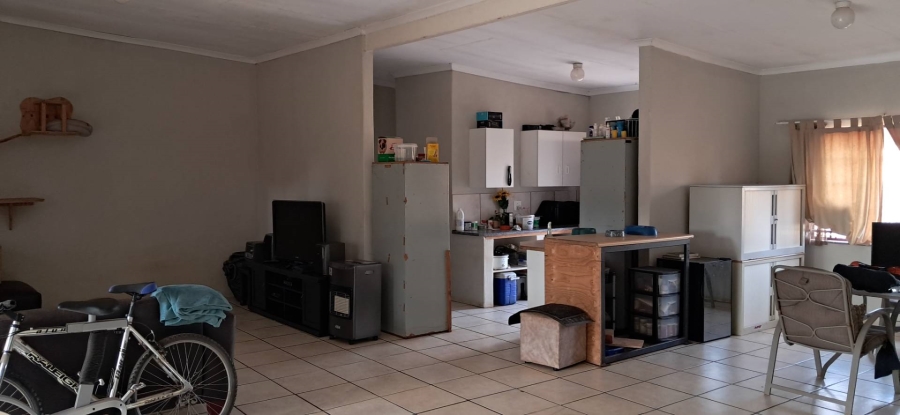 6 Bedroom Property for Sale in Vlakplaats Gauteng