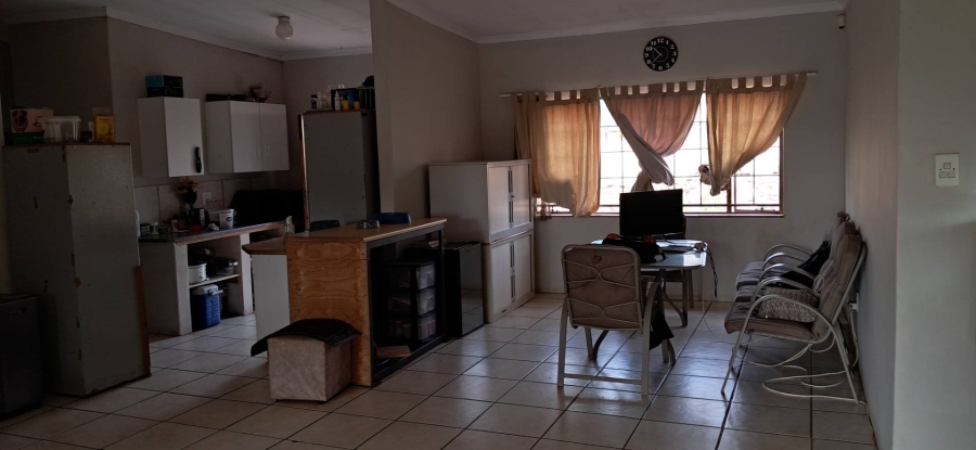 6 Bedroom Property for Sale in Vlakplaats Gauteng