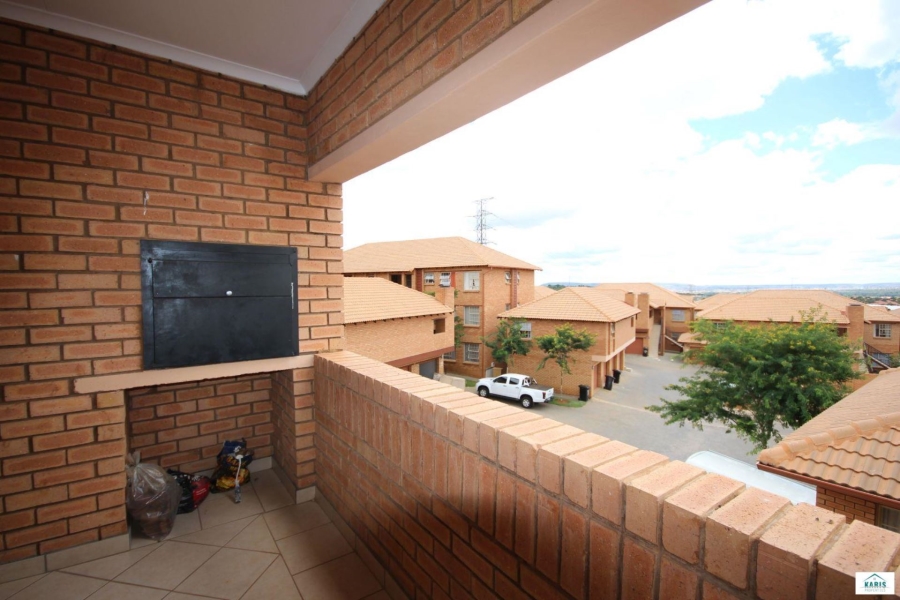 To Let 3 Bedroom Property for Rent in Montana Gauteng