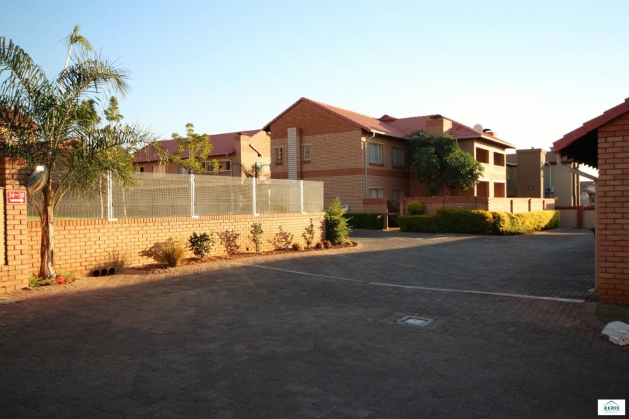 To Let 3 Bedroom Property for Rent in Montana Gauteng