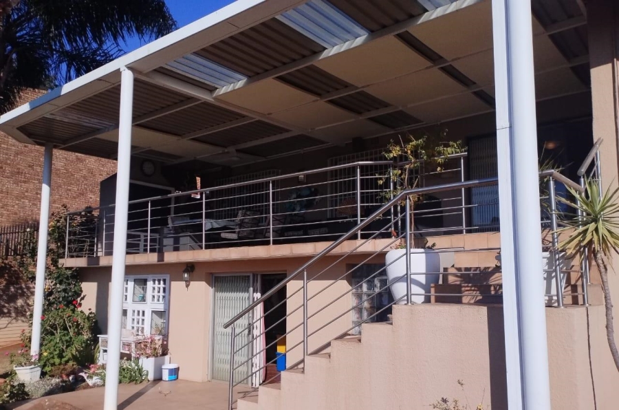 3 Bedroom Property for Sale in Glenvista Gauteng