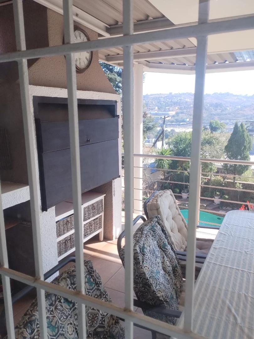 3 Bedroom Property for Sale in Glenvista Gauteng