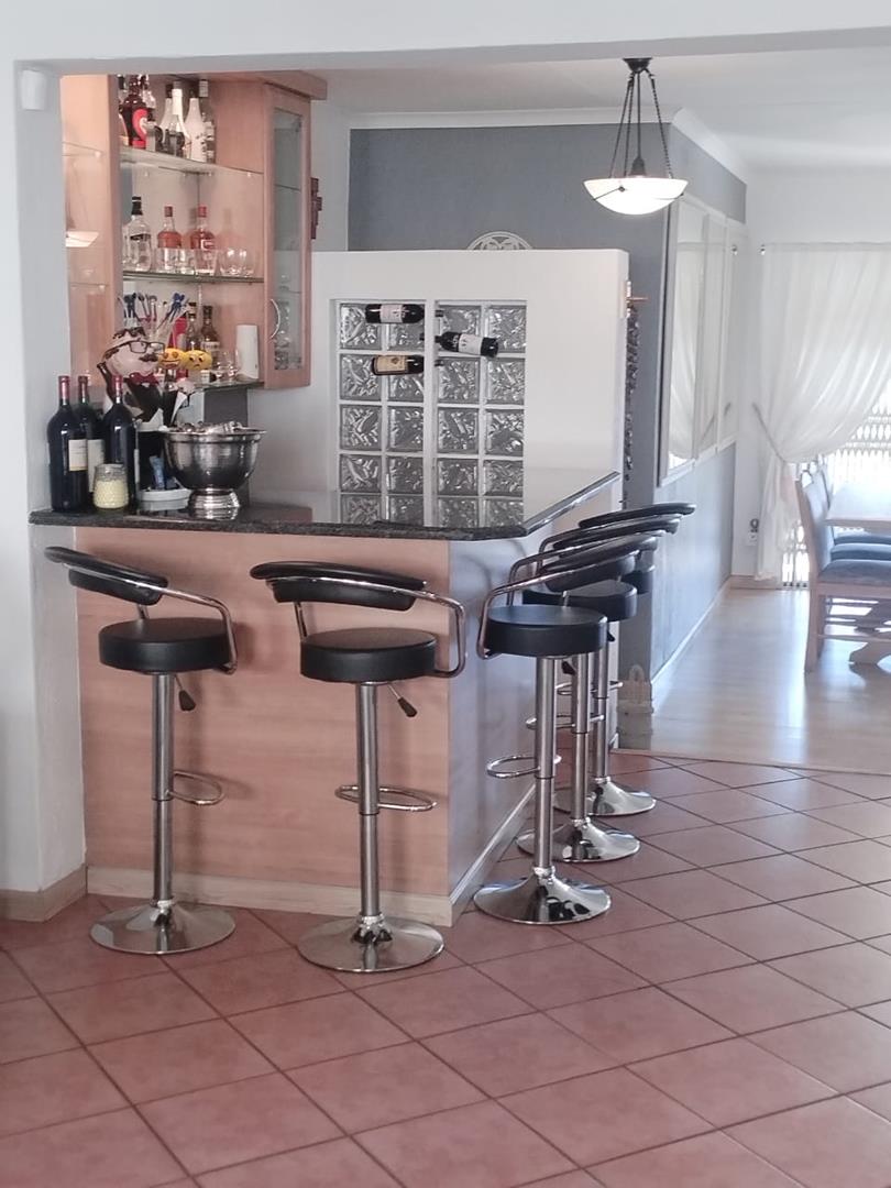 3 Bedroom Property for Sale in Glenvista Gauteng