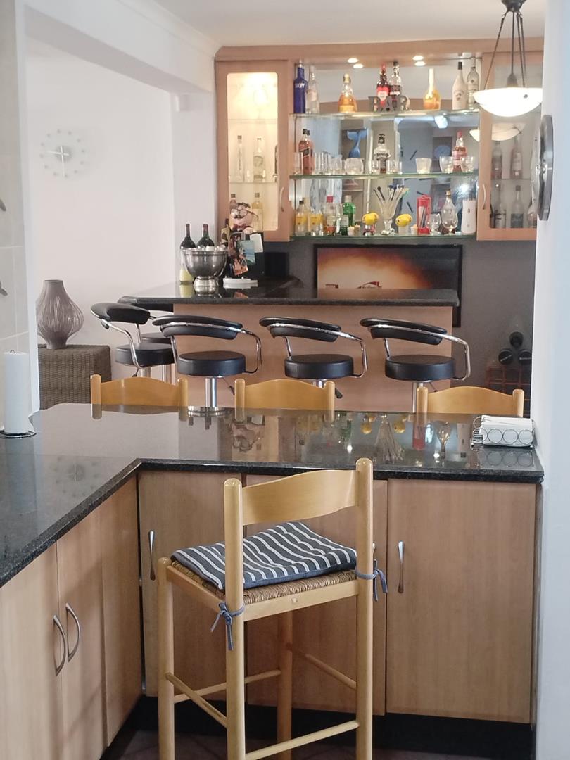 3 Bedroom Property for Sale in Glenvista Gauteng