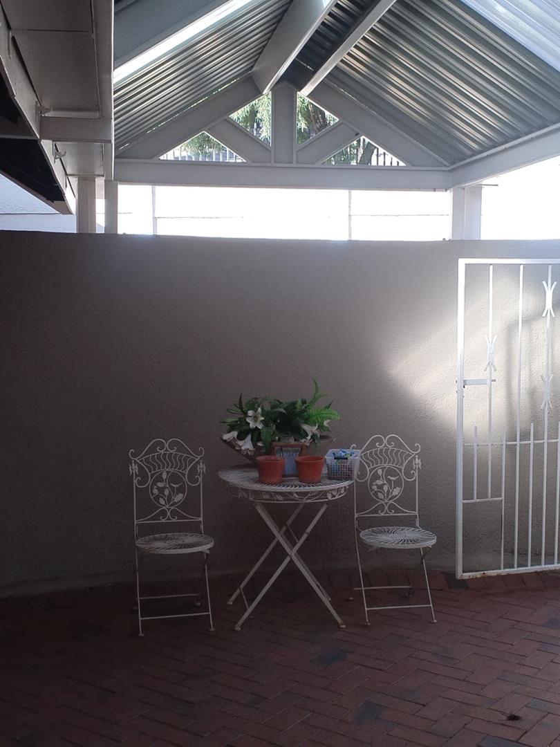 3 Bedroom Property for Sale in Glenvista Gauteng