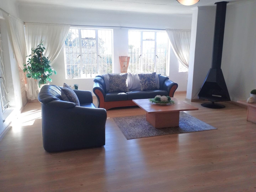 3 Bedroom Property for Sale in Glenvista Gauteng