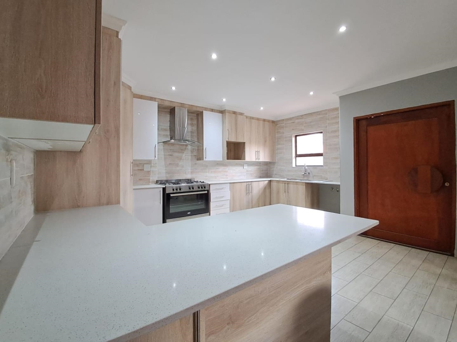 3 Bedroom Property for Sale in Raceview Gauteng