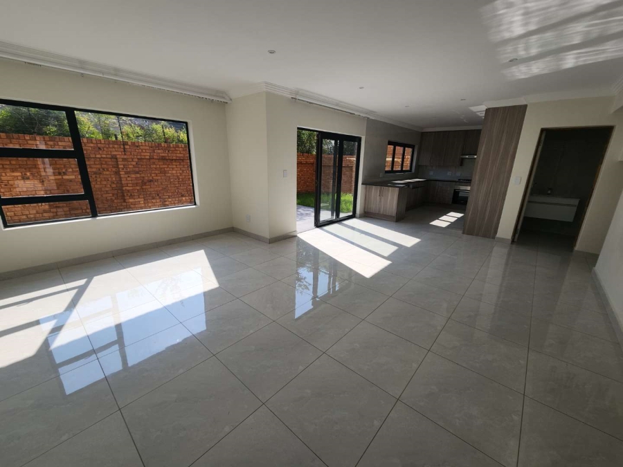 3 Bedroom Property for Sale in Brackenhurst Gauteng