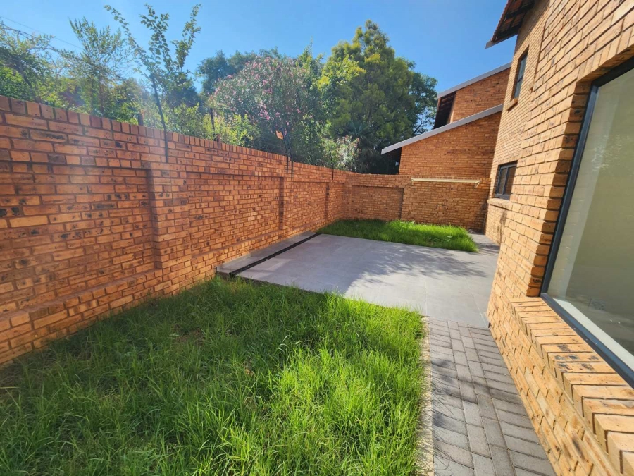 3 Bedroom Property for Sale in Brackenhurst Gauteng