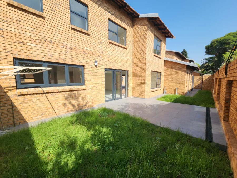 3 Bedroom Property for Sale in Brackenhurst Gauteng