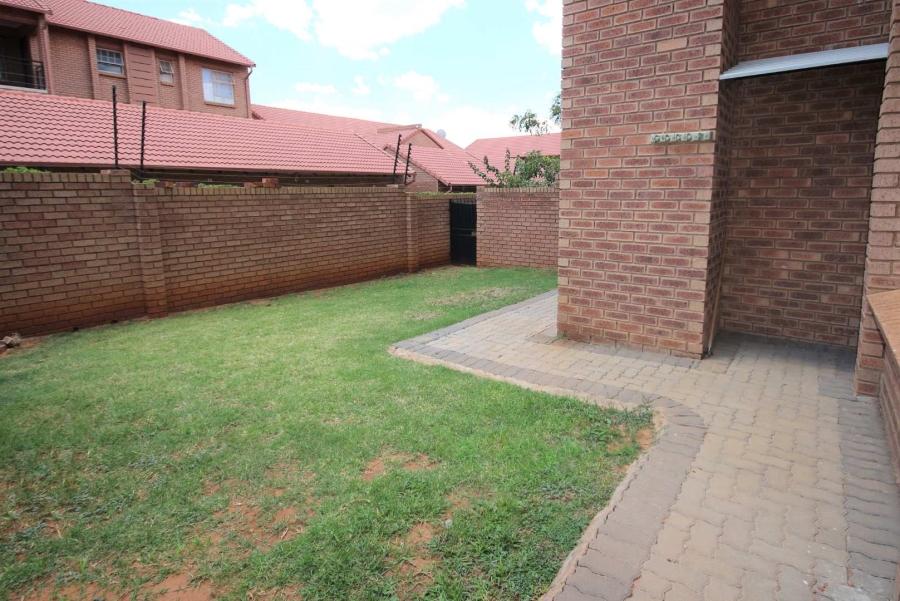 To Let 2 Bedroom Property for Rent in Hazeldean Gauteng