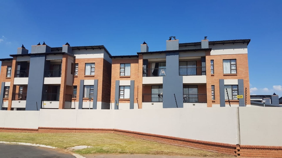 2 Bedroom Property for Sale in Terenure Gauteng