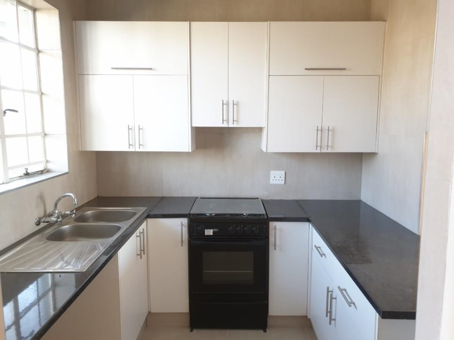 To Let 2 Bedroom Property for Rent in Illovo Gauteng