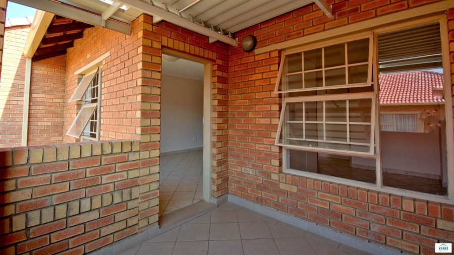 3 Bedroom Property for Sale in Elardus Park Gauteng